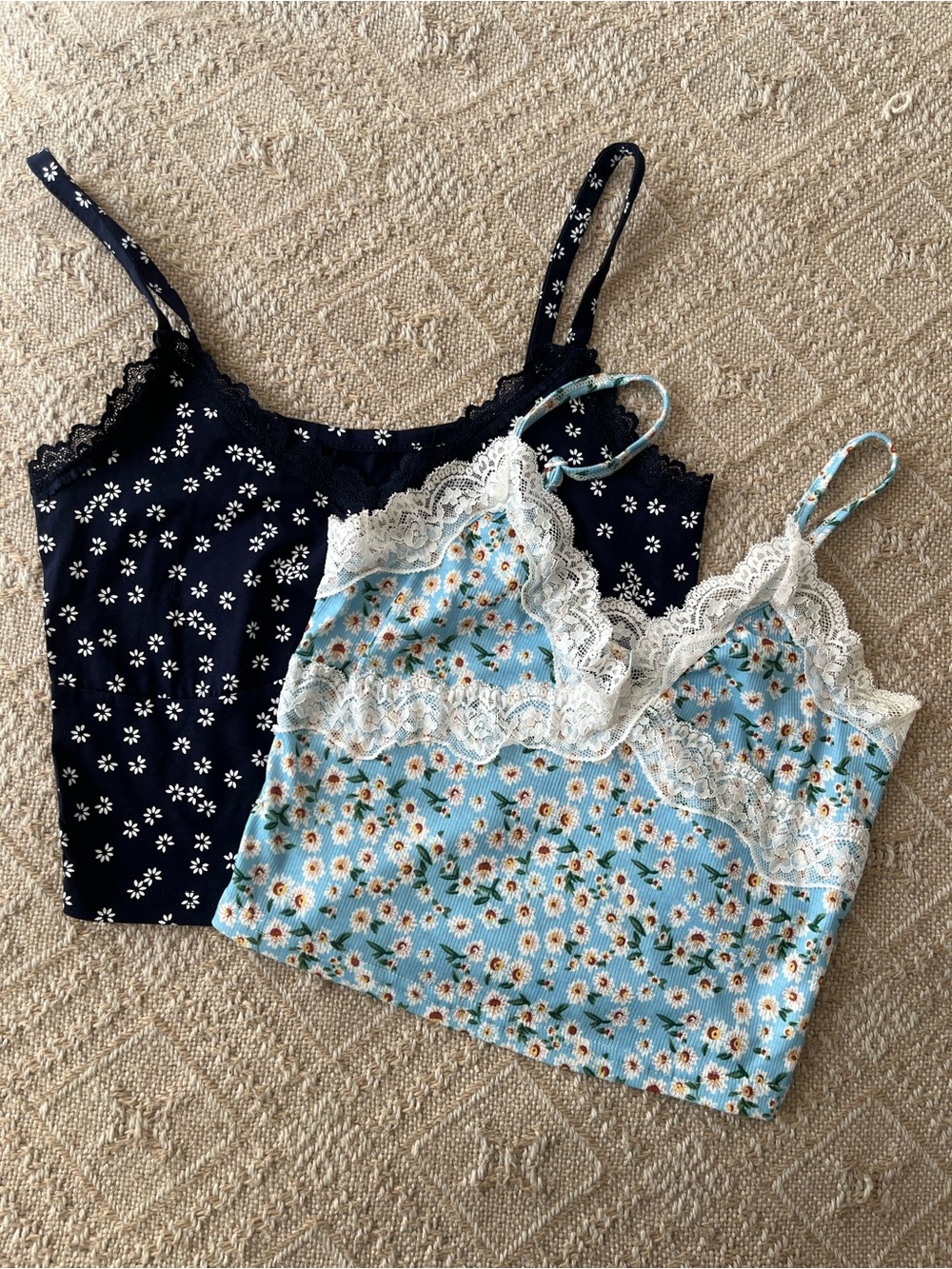 SHEIN Floral Lace Trim Cami Bundle (2) Navy & Blue Daisy Sz S